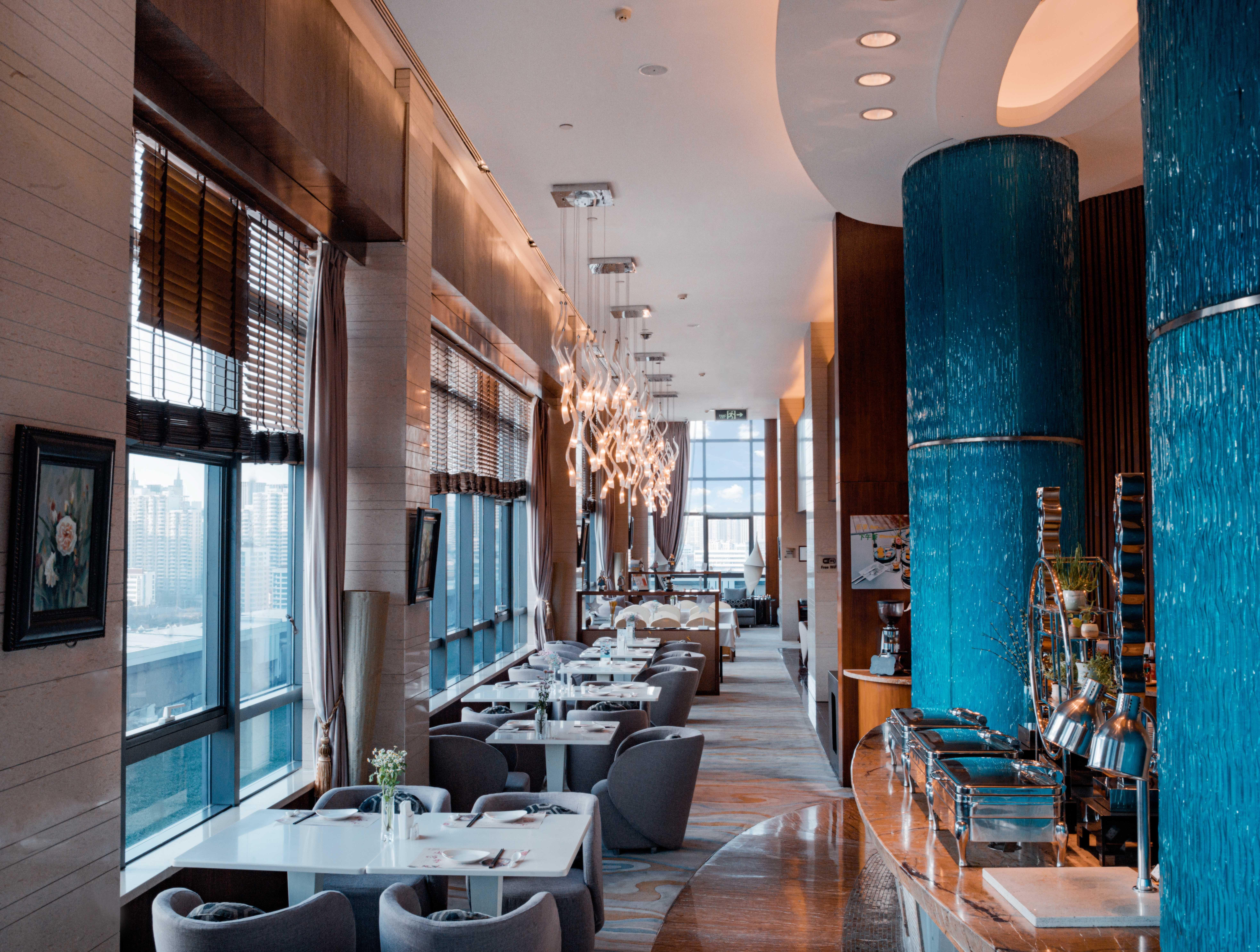 Holiday Inn Qingdao City Center By Ihg - May 4Th Square Exterior foto