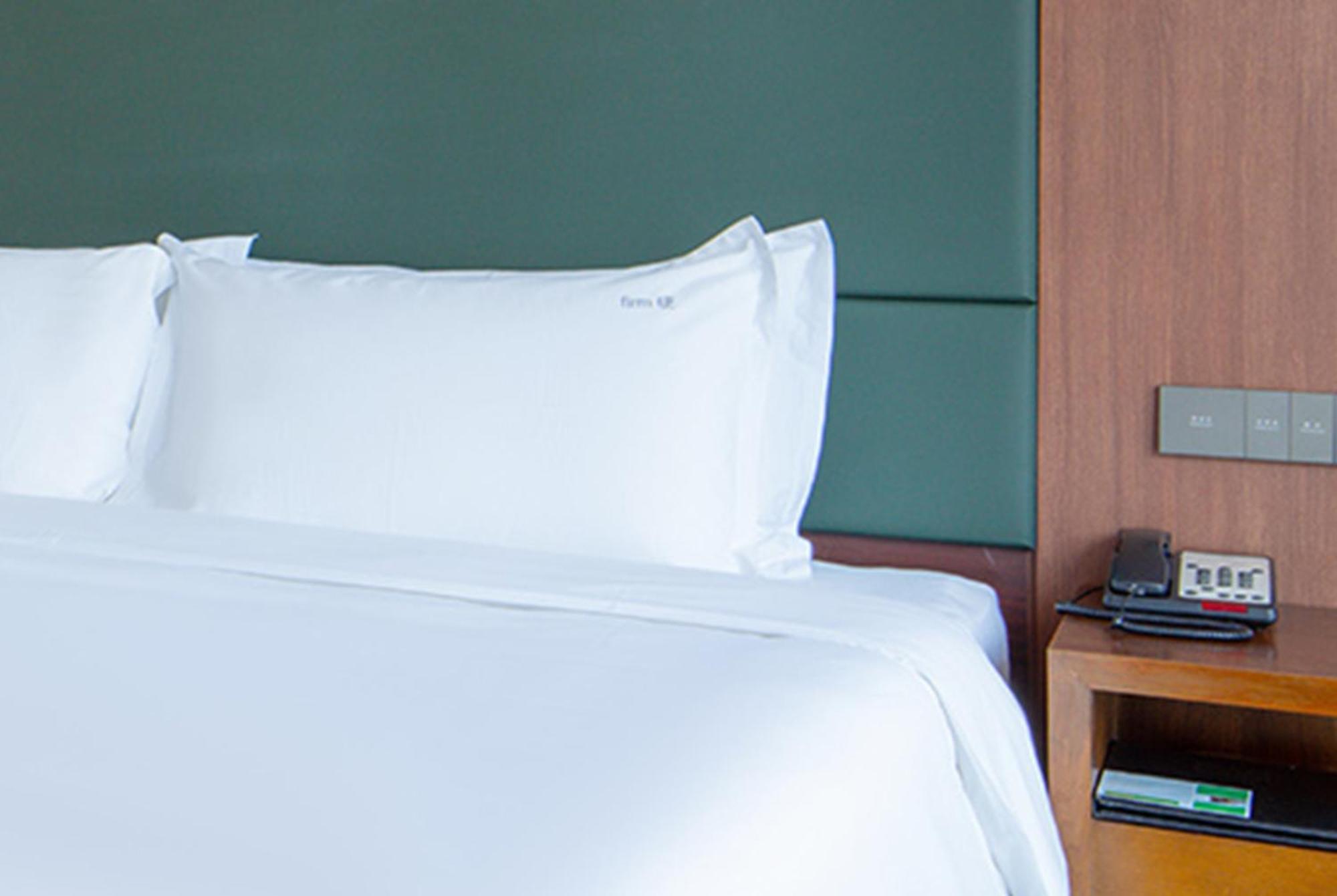 Holiday Inn Qingdao City Center By Ihg - May 4Th Square Exterior foto