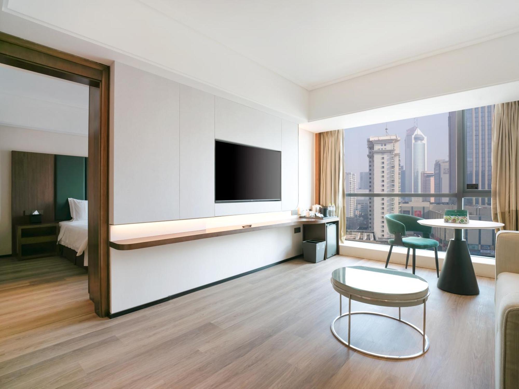 Holiday Inn Qingdao City Center By Ihg - May 4Th Square Exterior foto